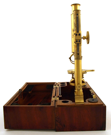 Mikroskop von Utzschneider und Fraunhofer in München um 1820