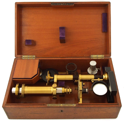 Petrografisches Mikroskop nach Fuess - Rosenbusch, R. Fuess Berlin um 1880 im Kasten
