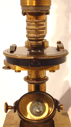Frühes Polarisationsmikroskop E.Hartnack & Co.: Signatur