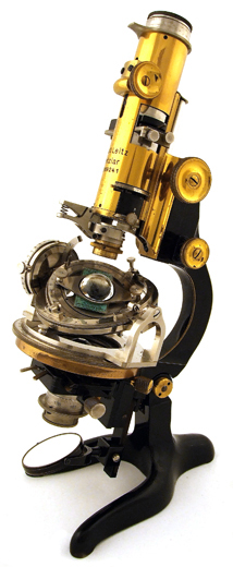 Polarisationsmikroskop CM Ernst Leitz Wetzlar Nr. 269241 mit Universaldrehtisch UT4
