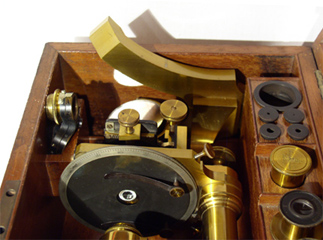 W. & H. Seibert Wetzlar: Mikroskop Nr. 6194 im Kasten