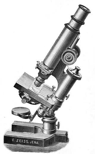 Stativ nach Babuchin, Fig. 2 aus: S. Czapski: Mittheilungen aus der Werkstatt von Carl Zeiss in Jena. Zeitschrift für wissenschaftliche Mikroskopie IV (1887): 291-293