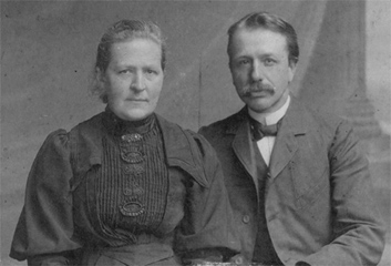 Dr. Gerrit Foppe Hellema (1860 -1945) mit Frau, Foto um 1900