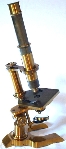 Großes Berliner Mikroskop, um optische Achse gedreht