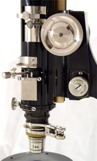 Polarisationsmikroskop R. Fuess Berlin Steglitz # 2640; Detail