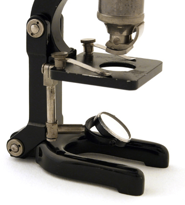 Ernst Leitz Wetzlar: Minor Klein - Mikroskop Detail