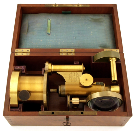 Pankratisches Dissektionsmikroskop von Georges Oberhaeuser, No. 790 in Schatulle