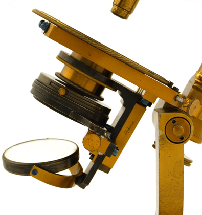 Mikroskop von Seibert & Krafft Stativ Nr.2, Seriennummer 3506: Beleuchtungsapparat nach Abbe