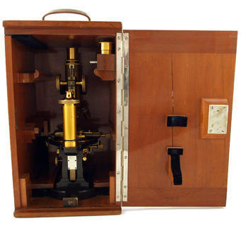 Carl Zeiss Jena Mikroskop Nr. 28285 in Kasten