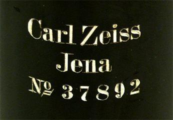 Carl Zeiss Jena: Stativ I c, Nr. 37892: Signatur